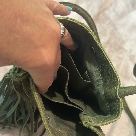 World Market olive colored suede cross body bag - Picture 4 of 4